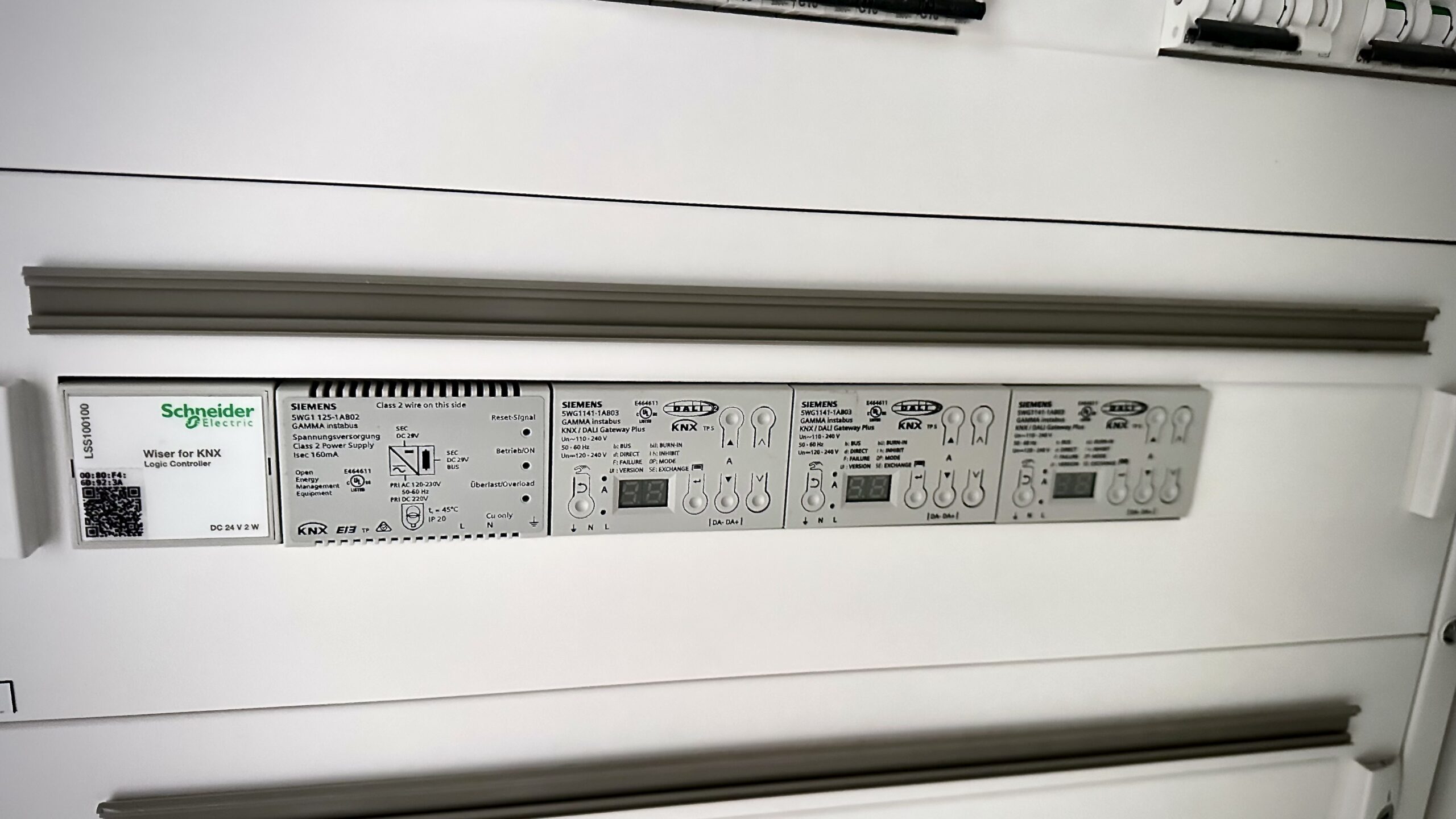 Passerelles KNX DALI installées pour le pilotage des luminaires